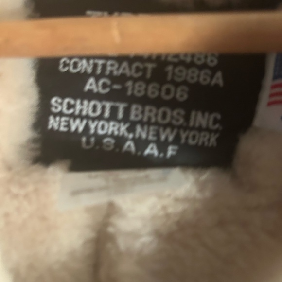 VINTAGE SCHOTT BROS TYPE-B Men’s Medium Black Shearling Jacket - Picture 6 of 11